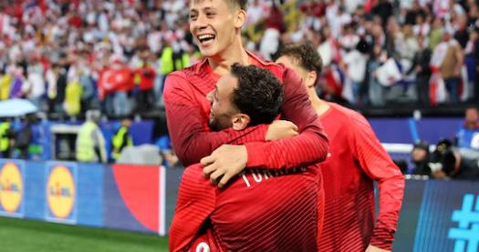 九游体育亚洲官网-包含欧洲杯预选赛：荷兰大胜乌克兰，成功出线的词条