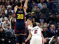 九游体育登录-勇士热火大战，双方实力对决展现顶级篮球风采的简单介绍