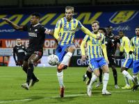 霍芬海姆队连胜保持领头优势的简单介绍