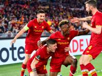 九游体育在线-包含罗马德比：罗马对决拉齐奥，将会掀起一场足球风暴的词条