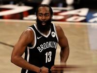 -火箭球员詹妮斯哈登再次获得最佳得分手奖