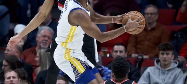 拓荒者战胜雷霆，利拉德关键三分