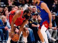 九游体育在线-火箭险胜雷霆，戈登关键罚球拯救比赛