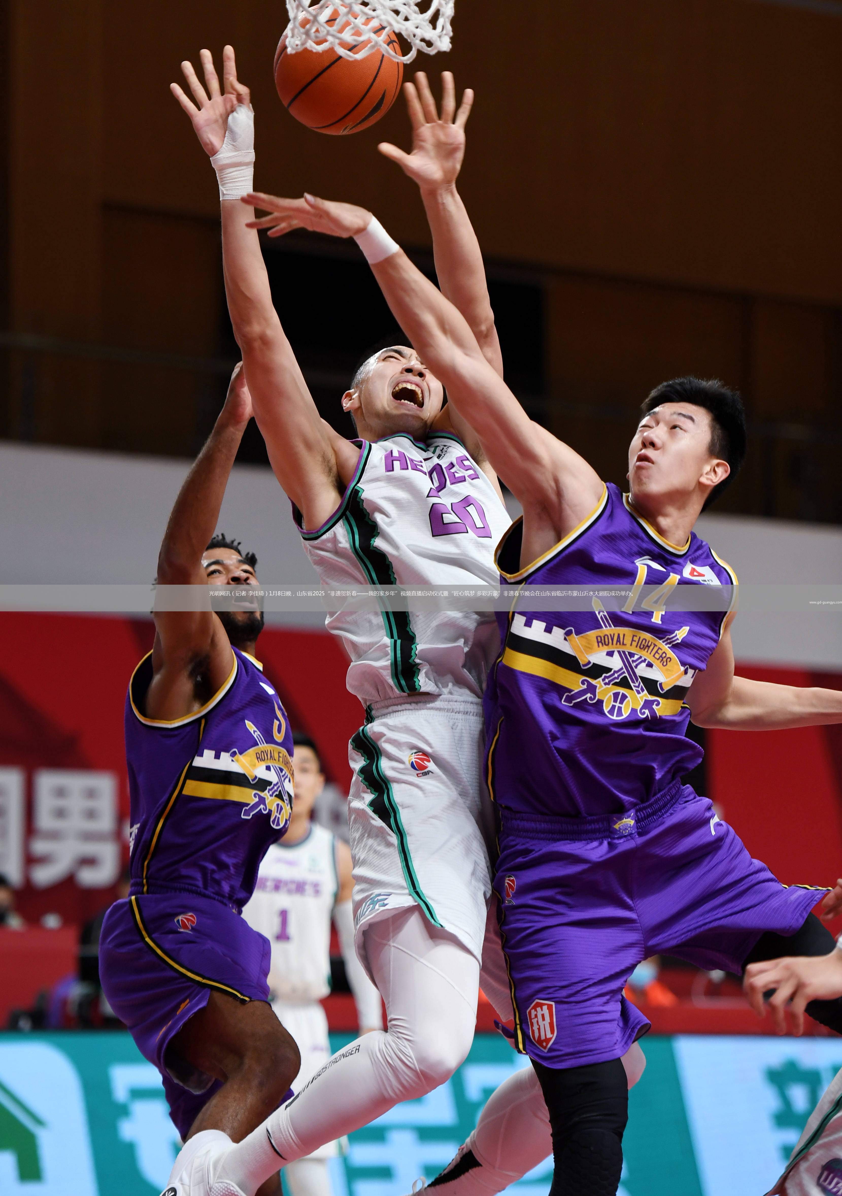 美因茨客场险胜弗赖堡，继续逐步追赶的简单介绍