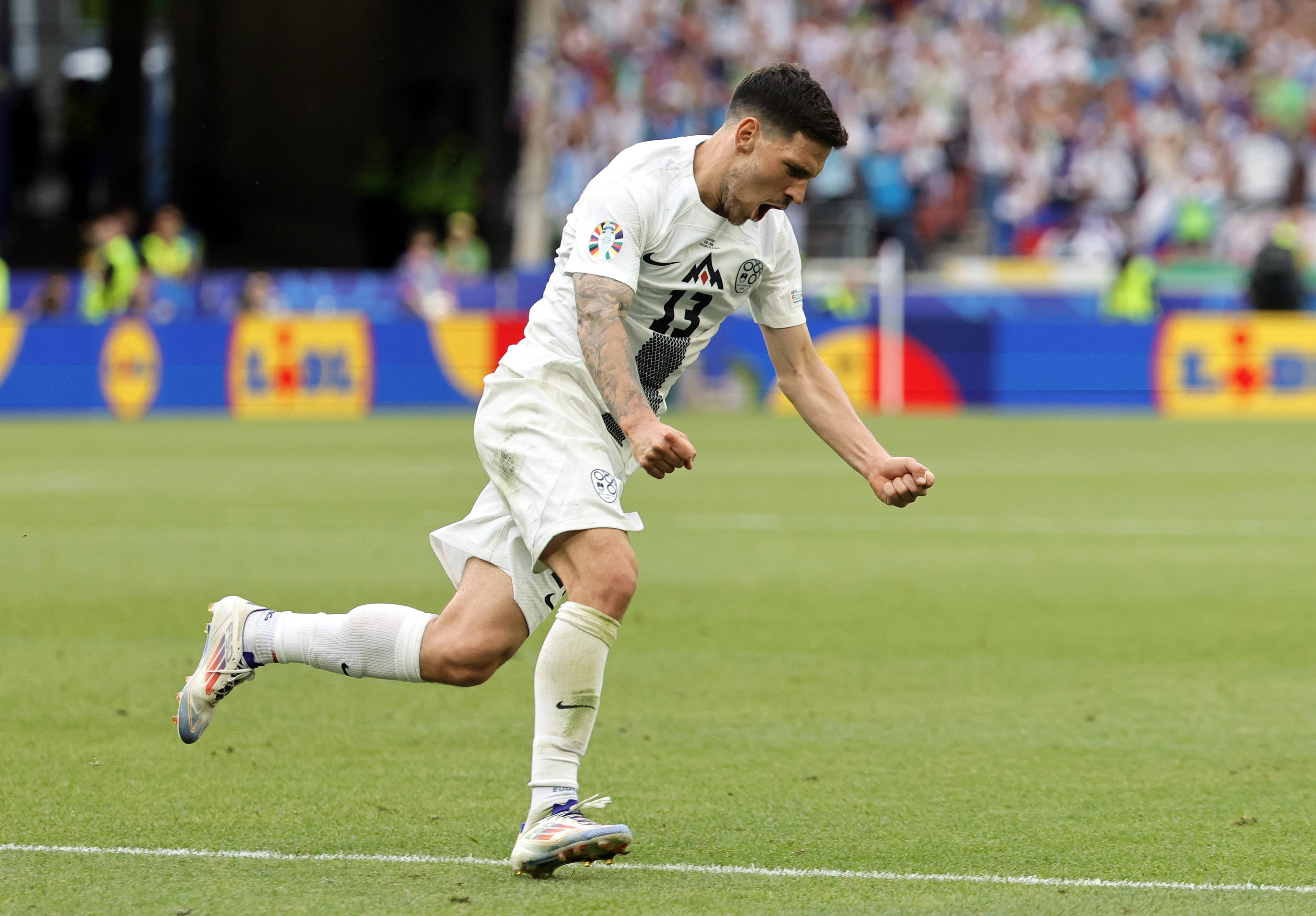 卢森堡客场逼平斯洛文尼亚，晋级关键战失利的简单介绍