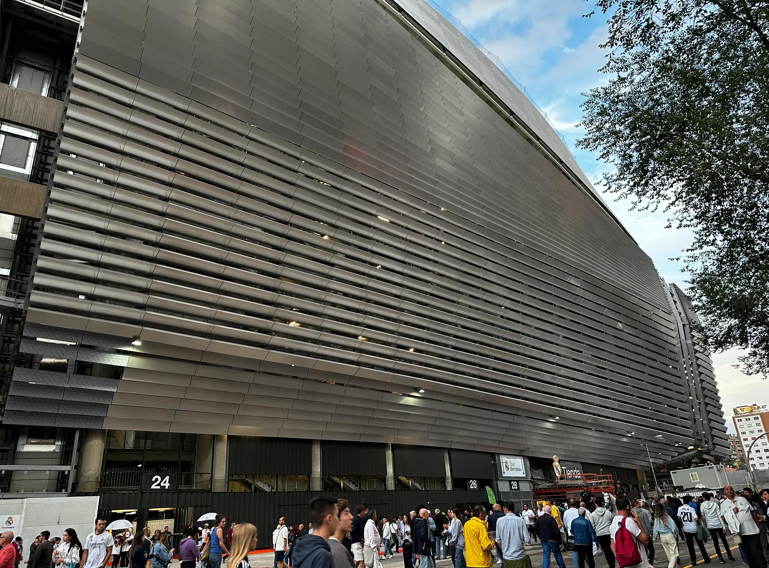 关于皇家社会迎战狂欢，球场氛围浓烈的信息