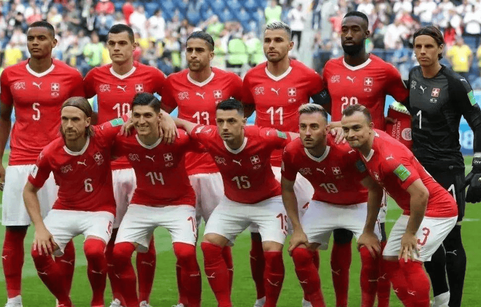 奥地利队主场胜科索沃，保持领先优势