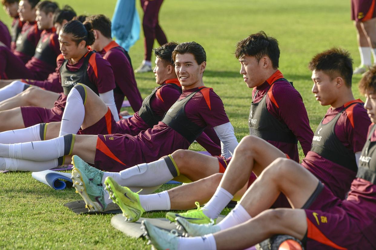 包含亚洲联赛：球队实力大比拼谁主沉浮的词条