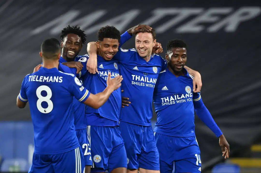 包含南安普顿客场击败狼队，英超保级前景乐观可期的词条