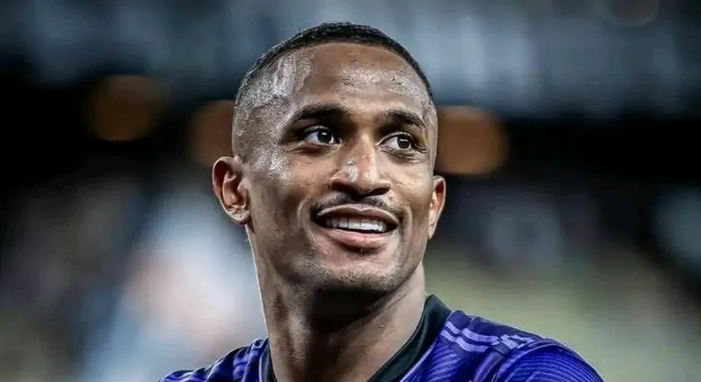 门兴后卫坚定防守端立场，对方难以再穿透的简单介绍