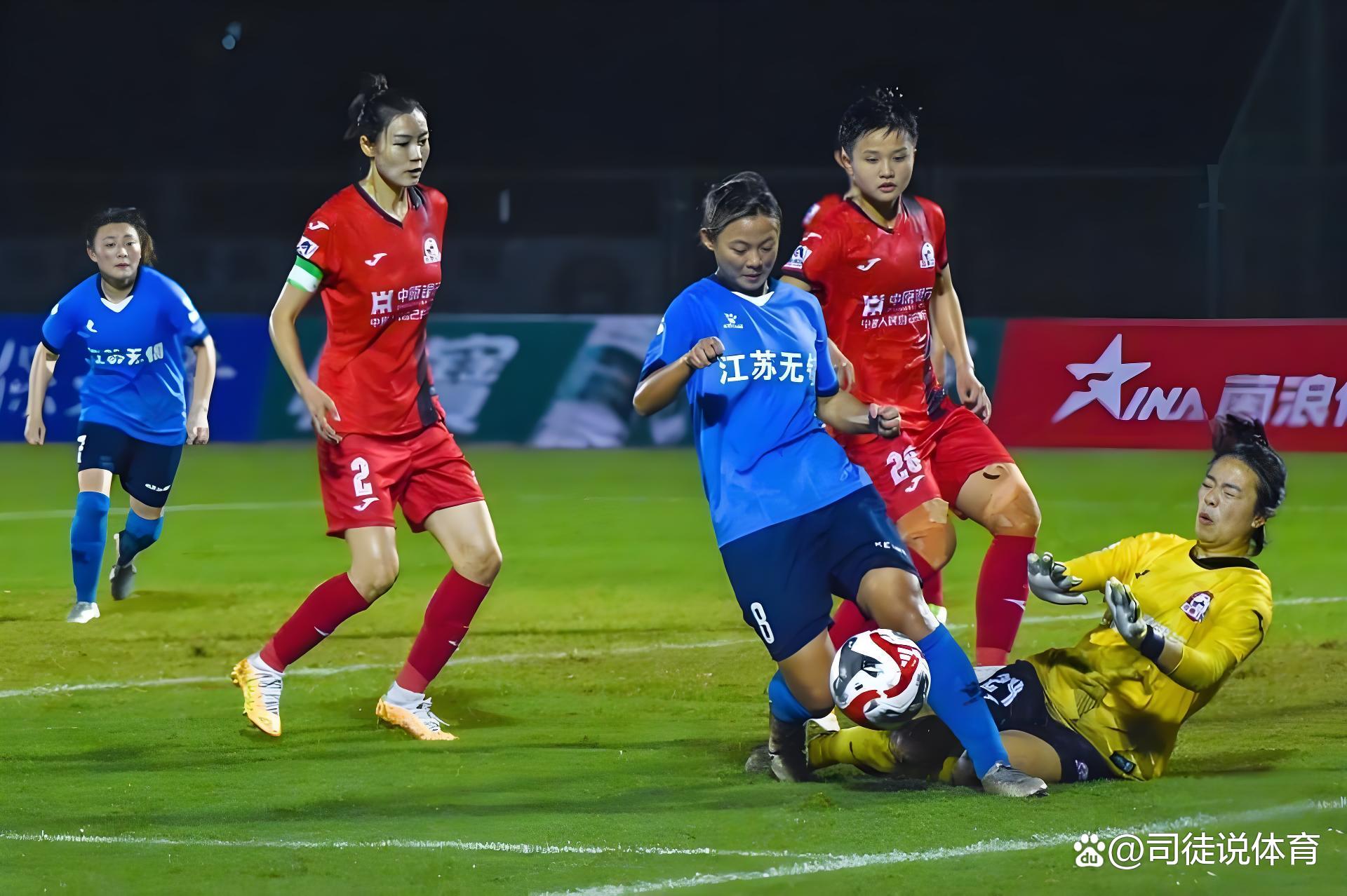 壮观赛事：女足巨星大奖赛即将开球