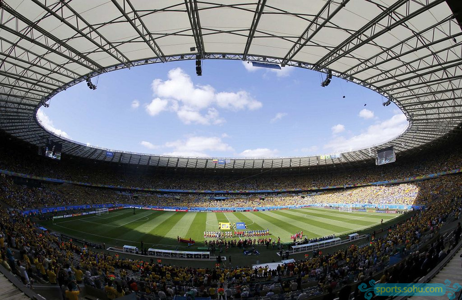 哥伦比亚迎战希腊，险胜惊险取胜