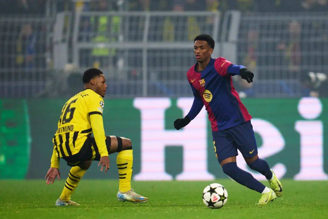 多特蒙德客场击败对手，继续保持领先优势