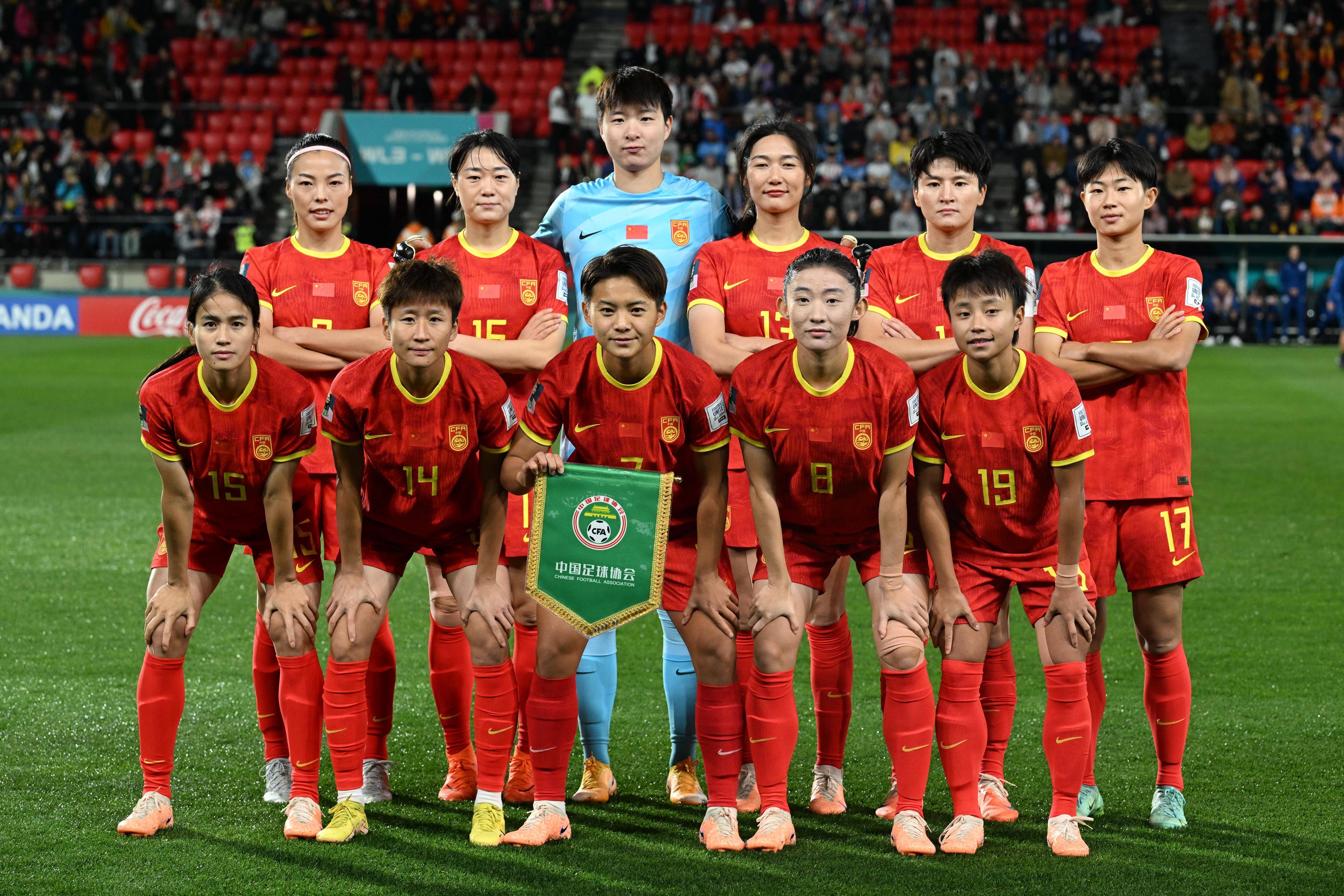 中国国家女足团结互助，比赛中取得喜人成绩