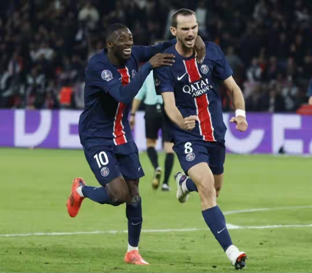 关于巴黎圣日耳曼再胜！法甲领跑局面稳固的信息